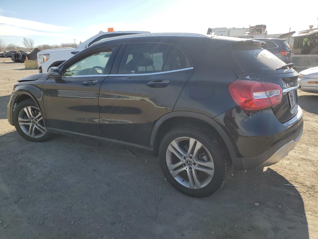 VIN WDCTG4GB4KU007241 2019 MERCEDES-BENZ GLA-CLASS no.2