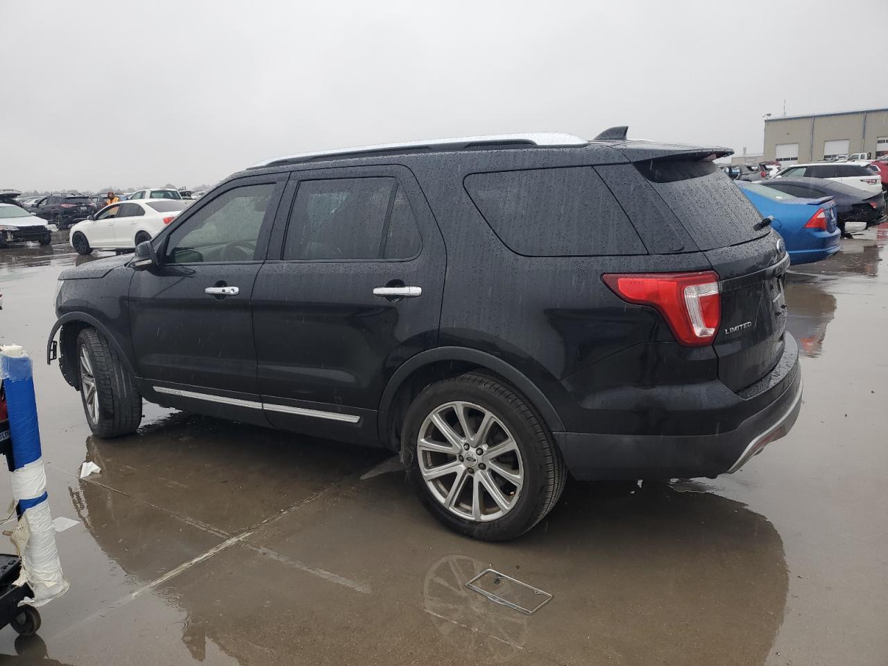 VIN 1FM5K7F8XHGC06558 2017 FORD EXPLORER no.2