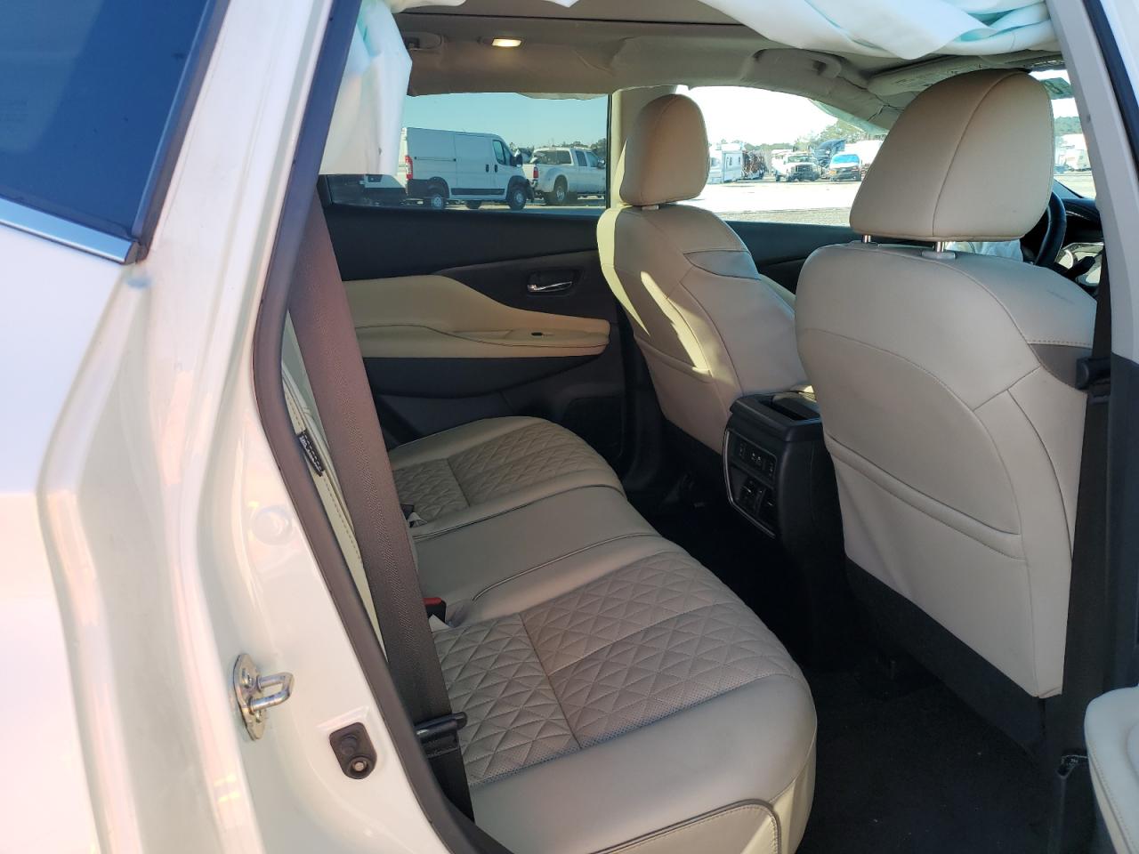 2020 Nissan Murano - Image 11