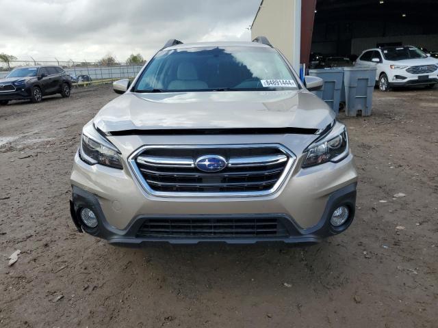  SUBARU OUTBACK 2018 Srebrny