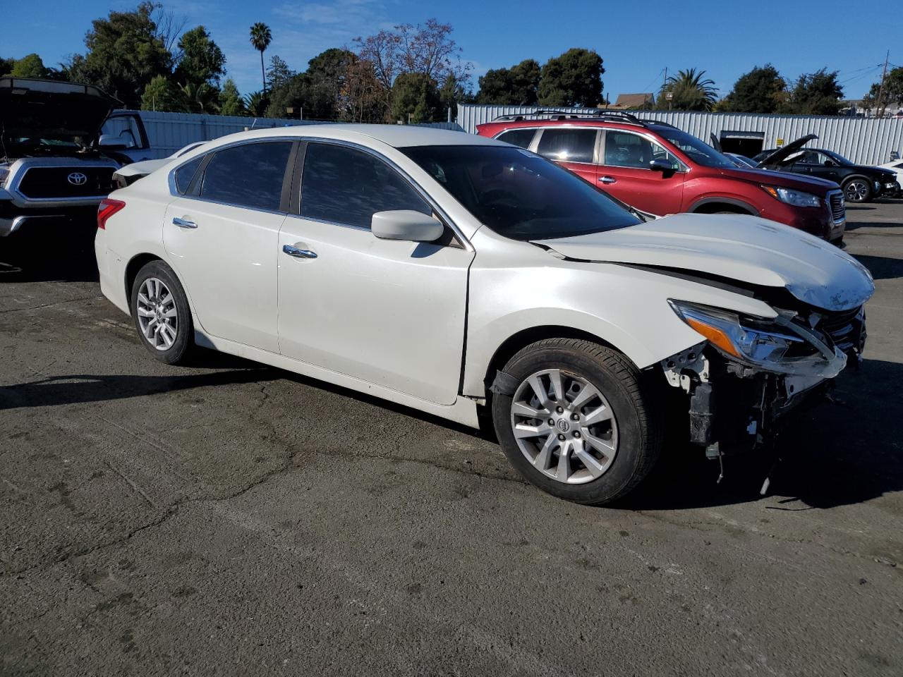 VIN 1N4AL3AP8GC258564 2016 NISSAN ALTIMA no.4