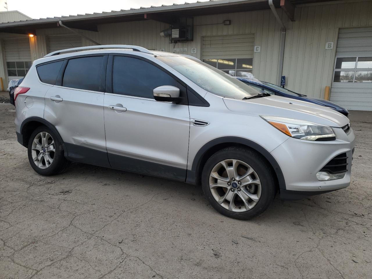 VIN 1FMCU9JX1FUC60275 2015 FORD ESCAPE no.4