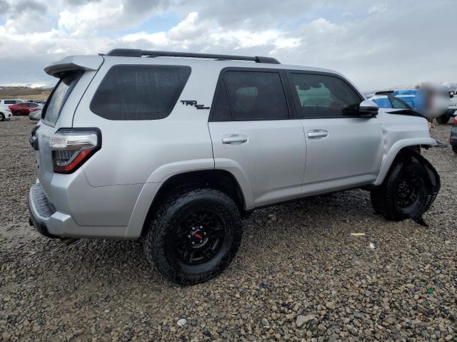  TOYOTA 4RUNNER 2021 Srebrny