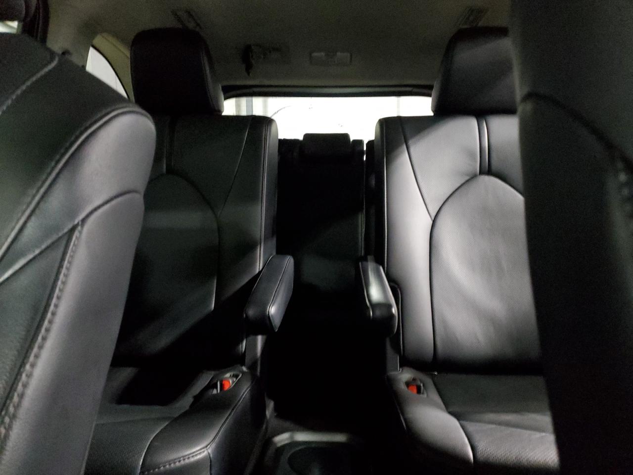 2021 Toyota Highlander - Image 10
