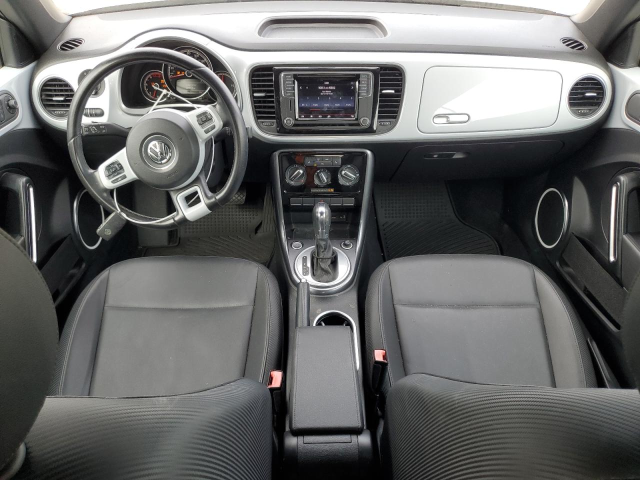 2017 Volkswagen Beetle - Image 8