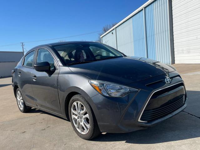 Sedans TOYOTA YARIS 2017 Szary