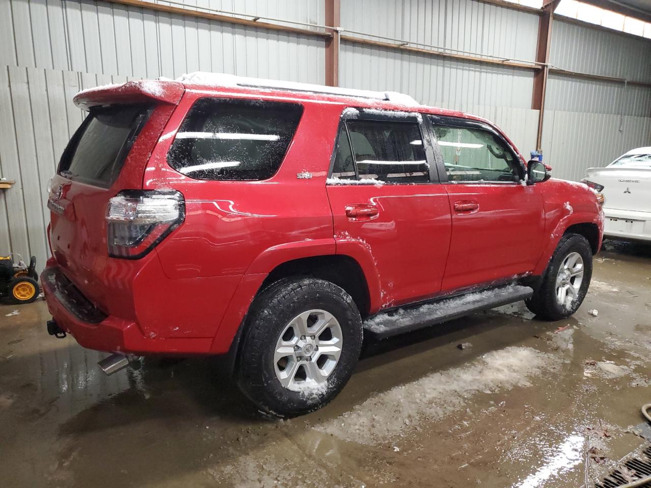 VIN JTEBU5JRXJ5566190 2018 TOYOTA 4RUNNER no.3