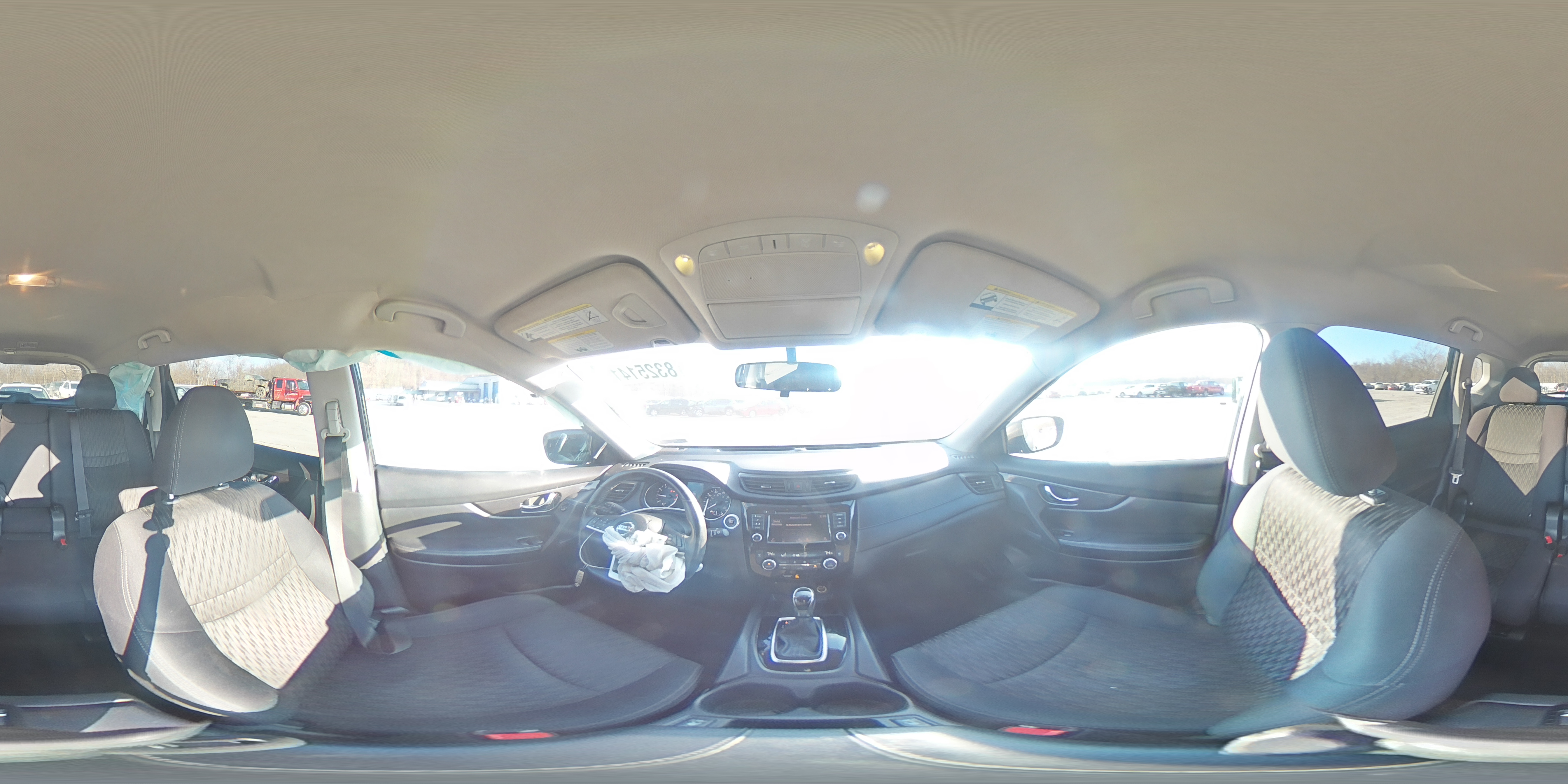 2018 Nissan Rogue - Image 14