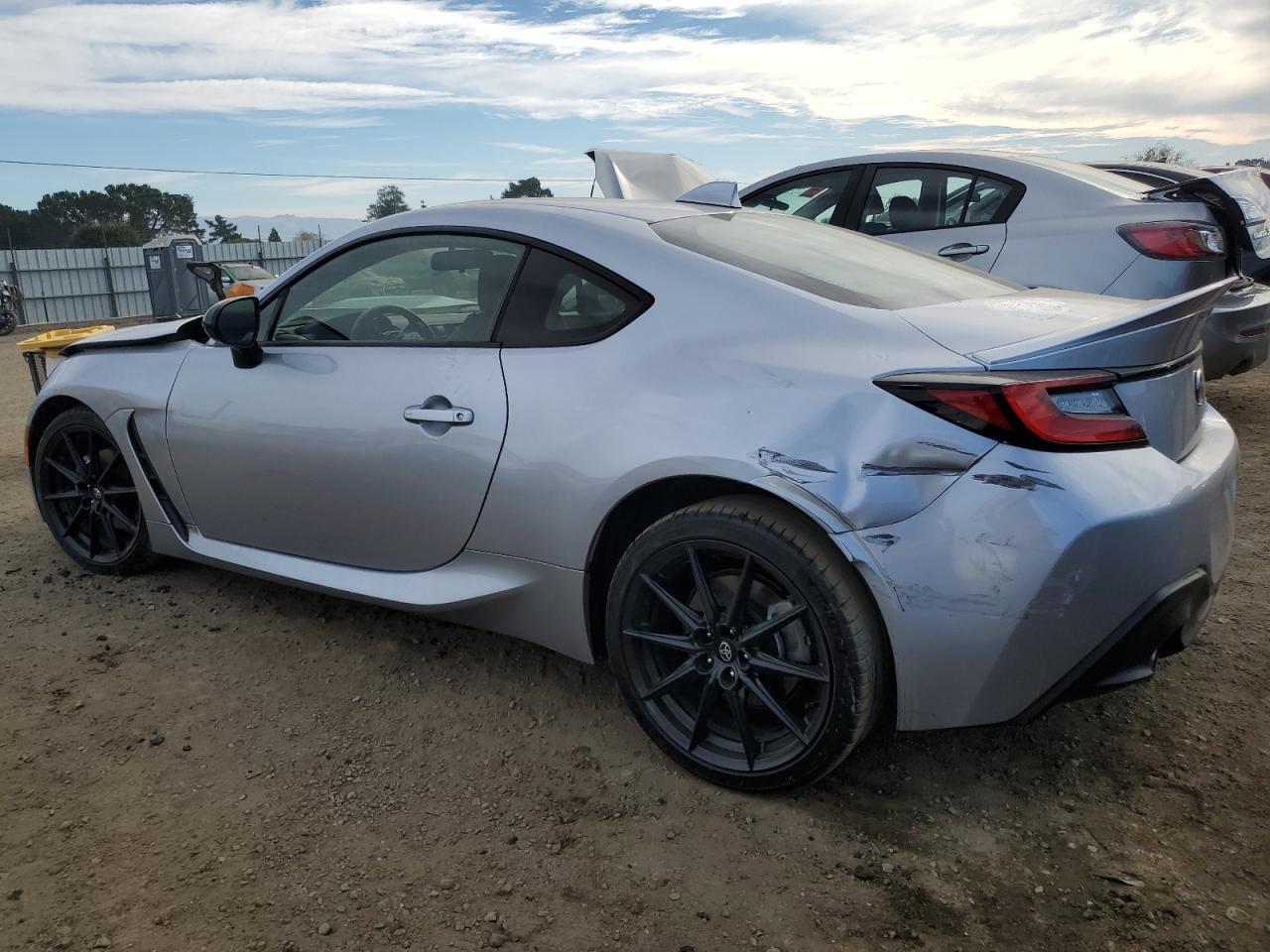 2022 Toyota GR 86 - Image 2