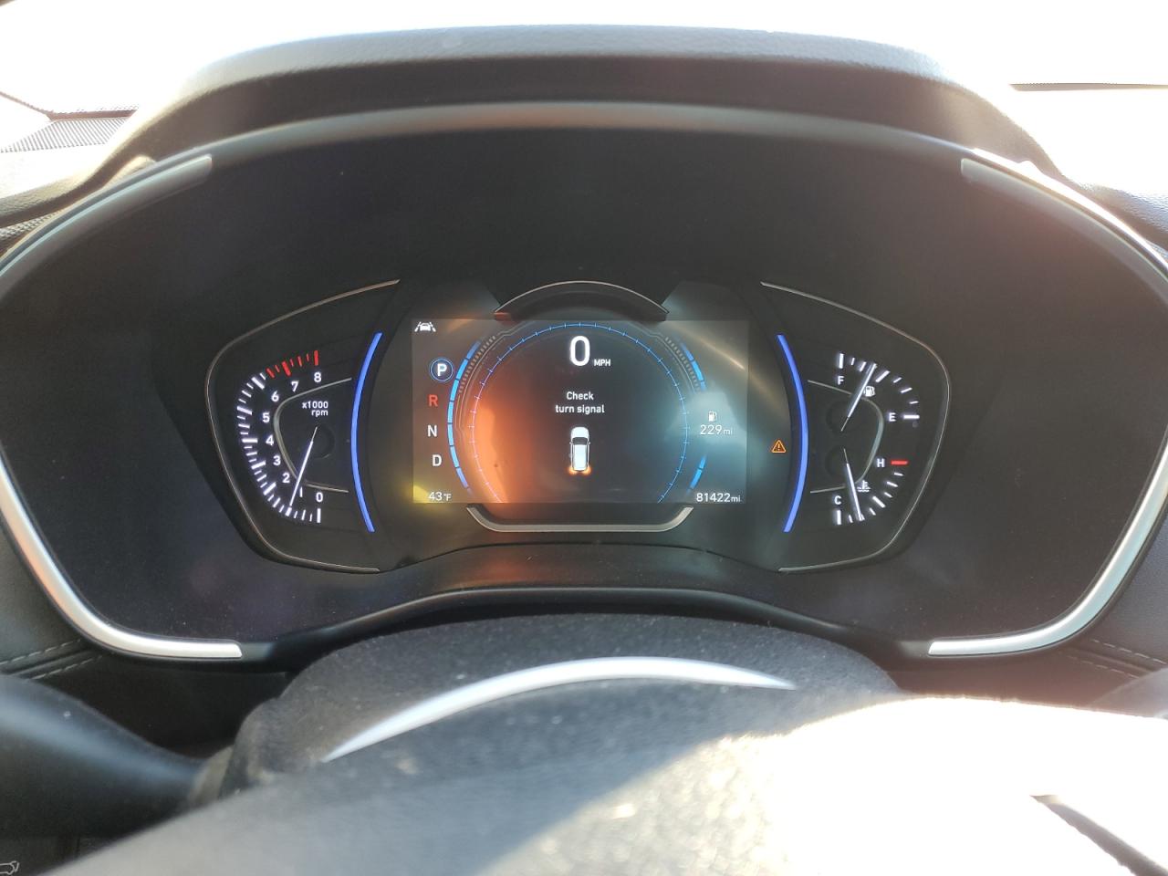 2019 Hyundai Santa Fe - Image 9