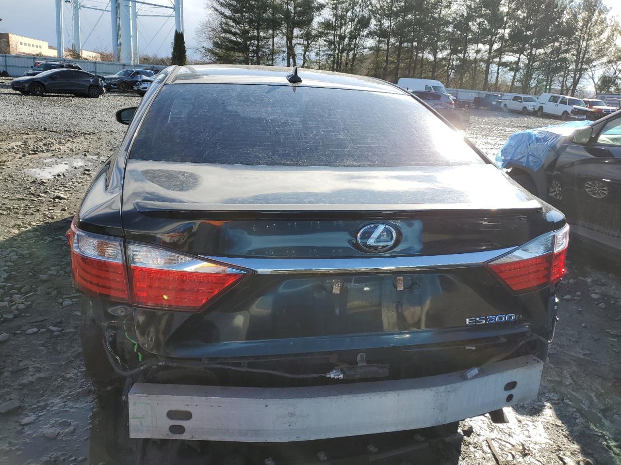 2014 Lexus ES - Image 6