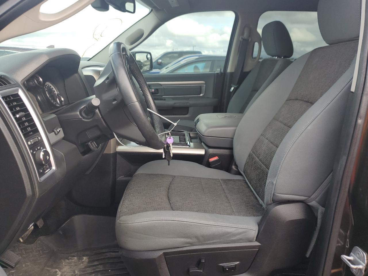 2013 RAM 1500 - Image 7