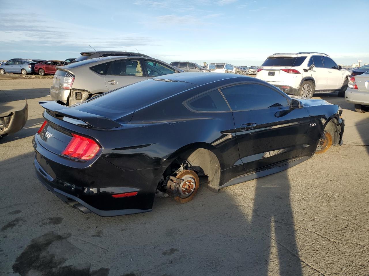 2019 Ford Mustang - Image 3