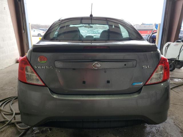  NISSAN VERSA 2016 Szary