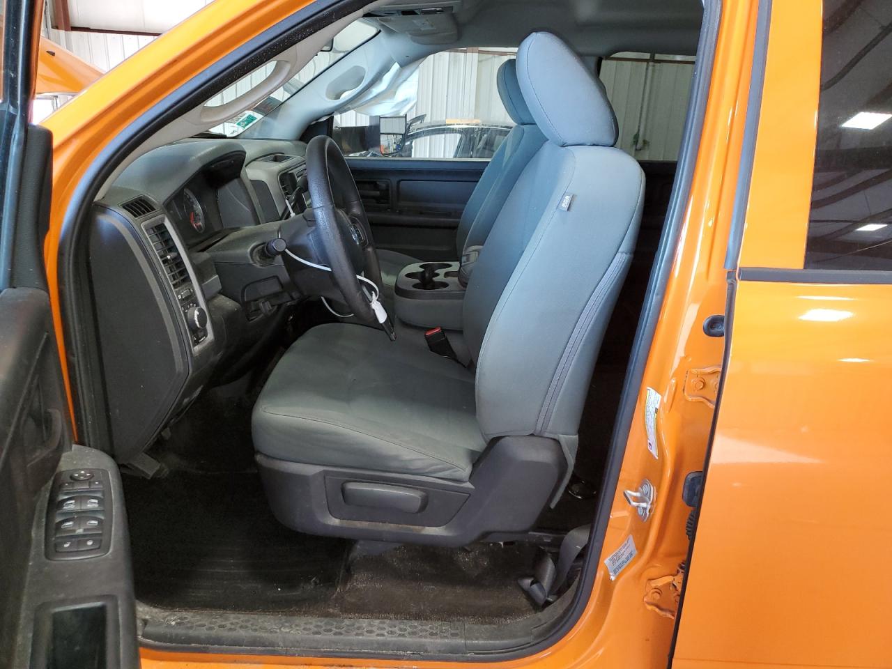 2017 RAM 3500 - Image 7