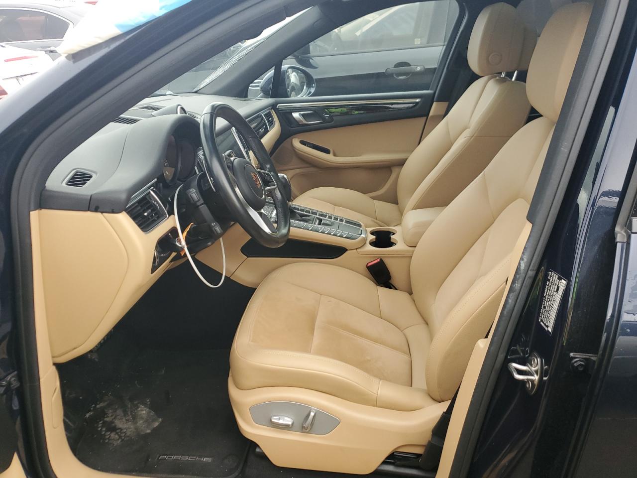 2018 Porsche Macan - Image 7