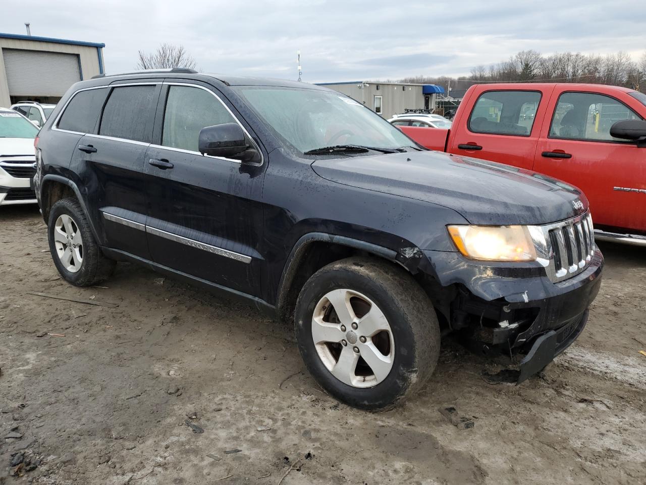 2011 Jeep Grand Cherokee - Image 4