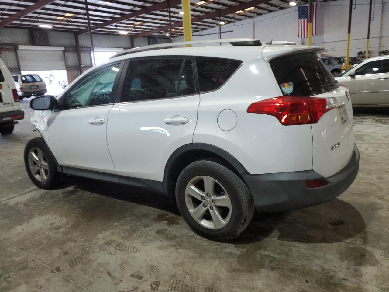 VIN 2T3WFREV3DW054671 2013 TOYOTA RAV4 no.2