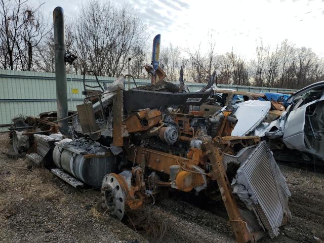 2010 Kenworth Construction T800