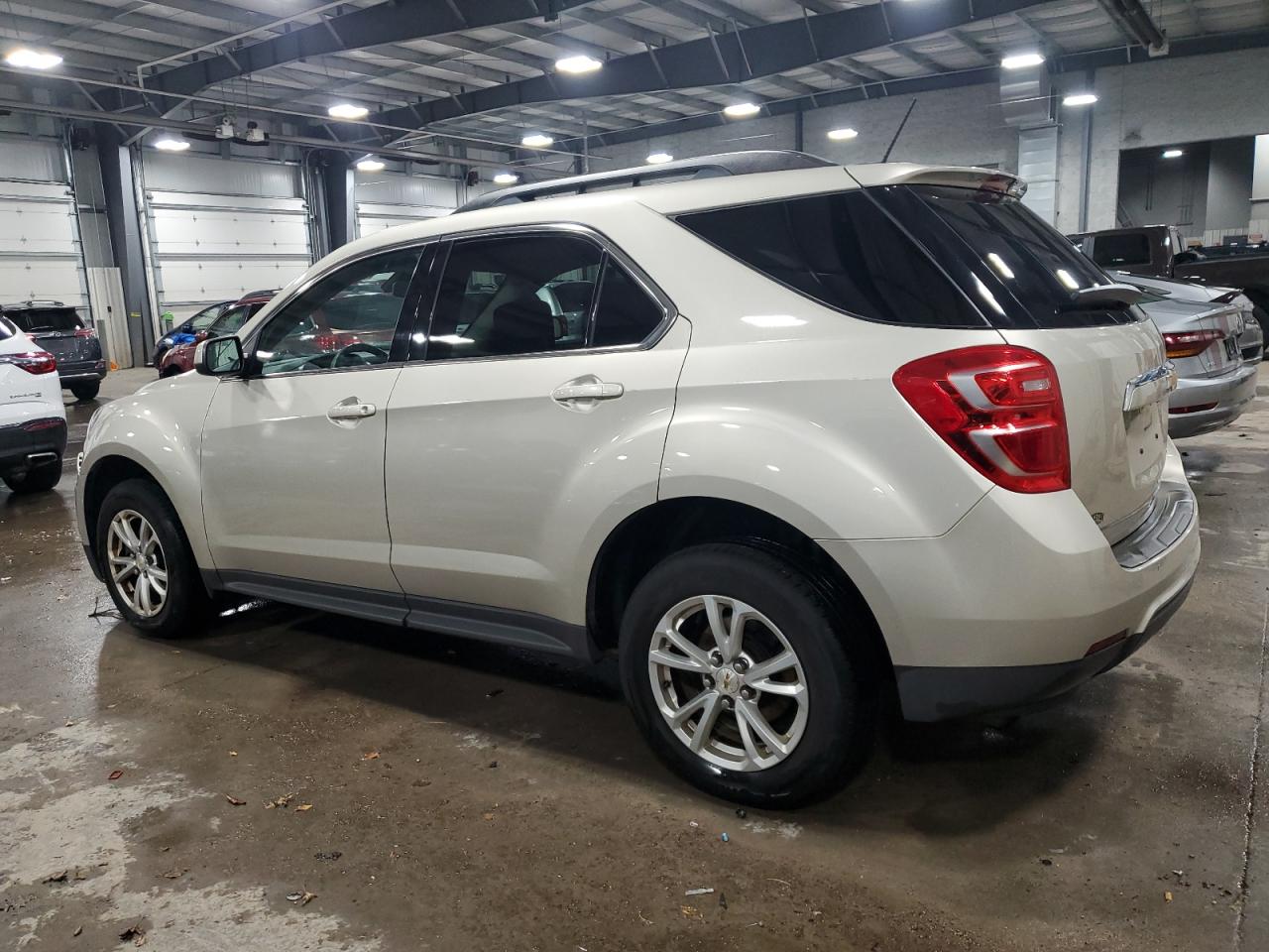 2016 Chevrolet Equinox - Image 2