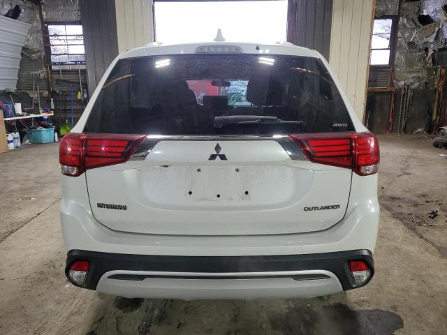  MITSUBISHI OUTLANDER 2019 Biały