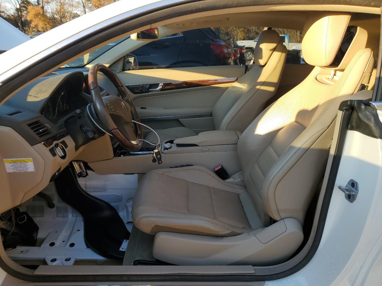 2011 Mercedes-Benz E 550 VIN: WDDKJ7CB1BF084587 Lot: 84368594