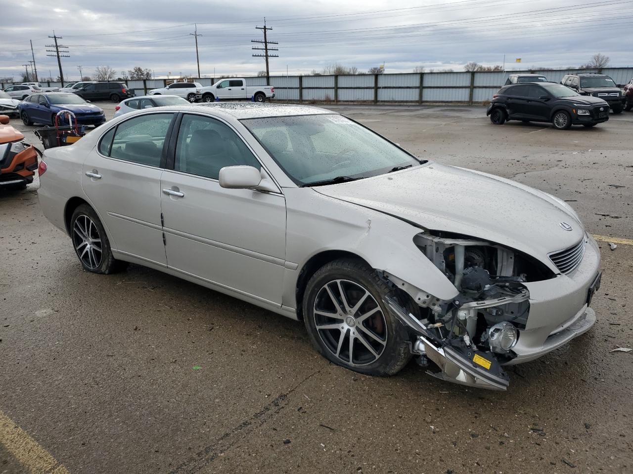 2005 Lexus ES - Image 4