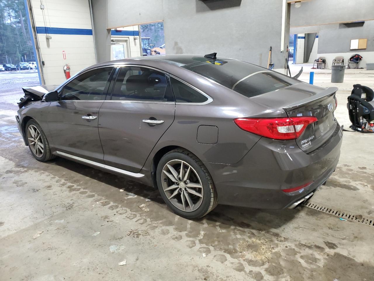 VIN 5NPE34ABXFH080682 2015 HYUNDAI SONATA no.2