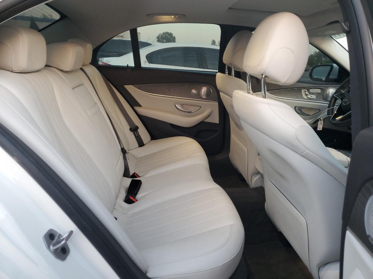 2021 Mercedes-Benz E-klasse - Image 10