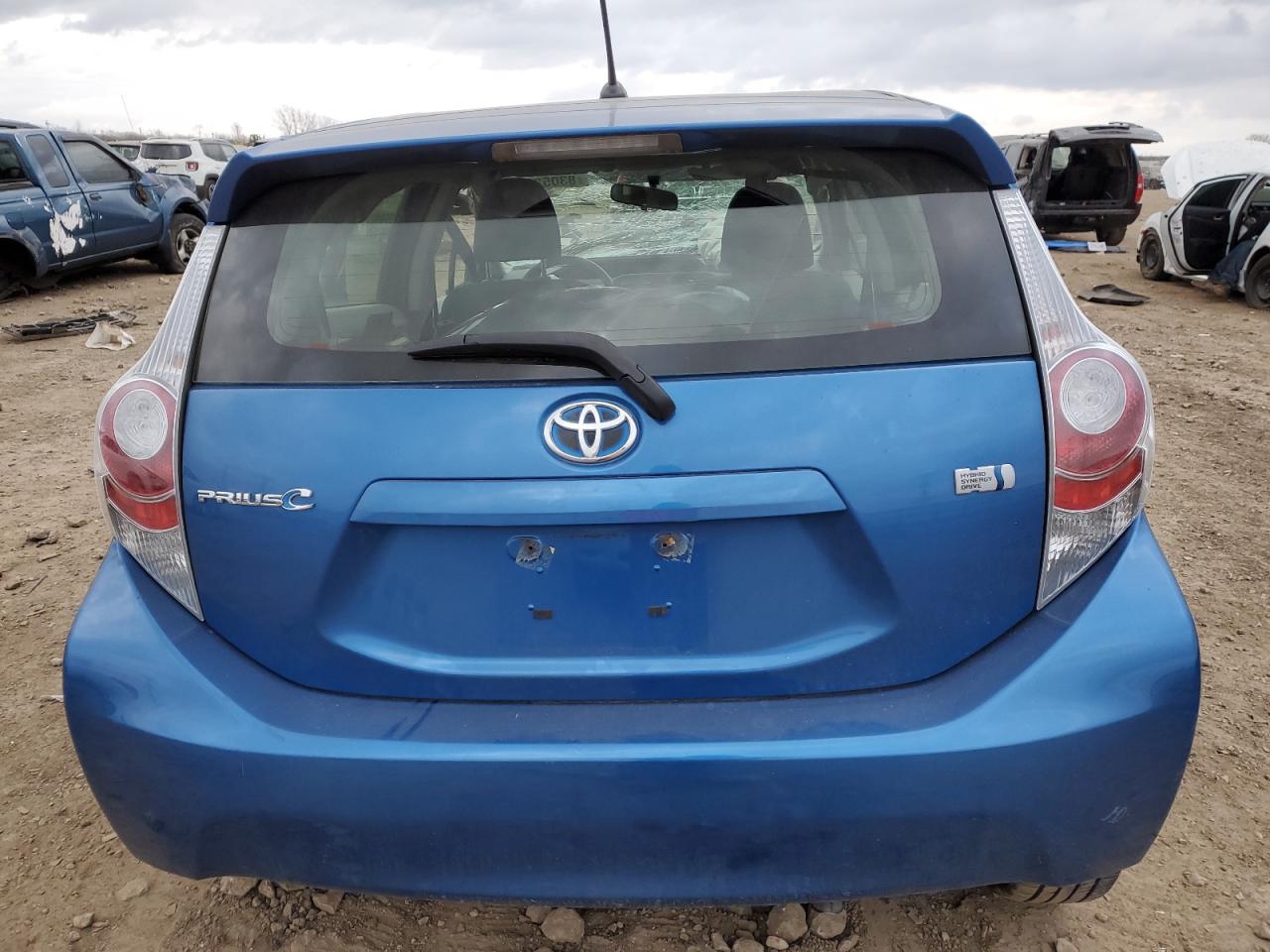 2014 Toyota Prius - Image 6