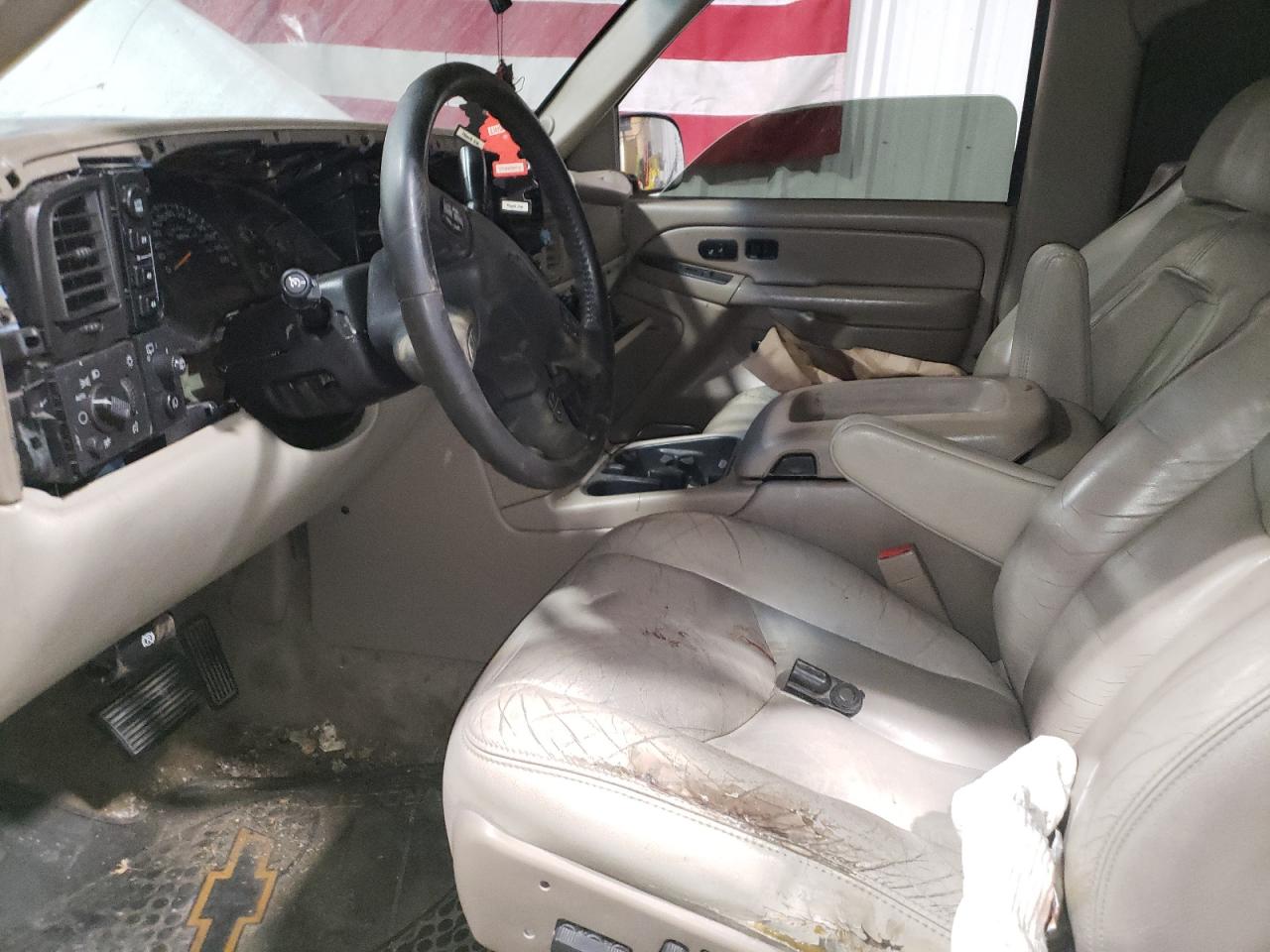 2005 Chevrolet Tahoe - Image 7