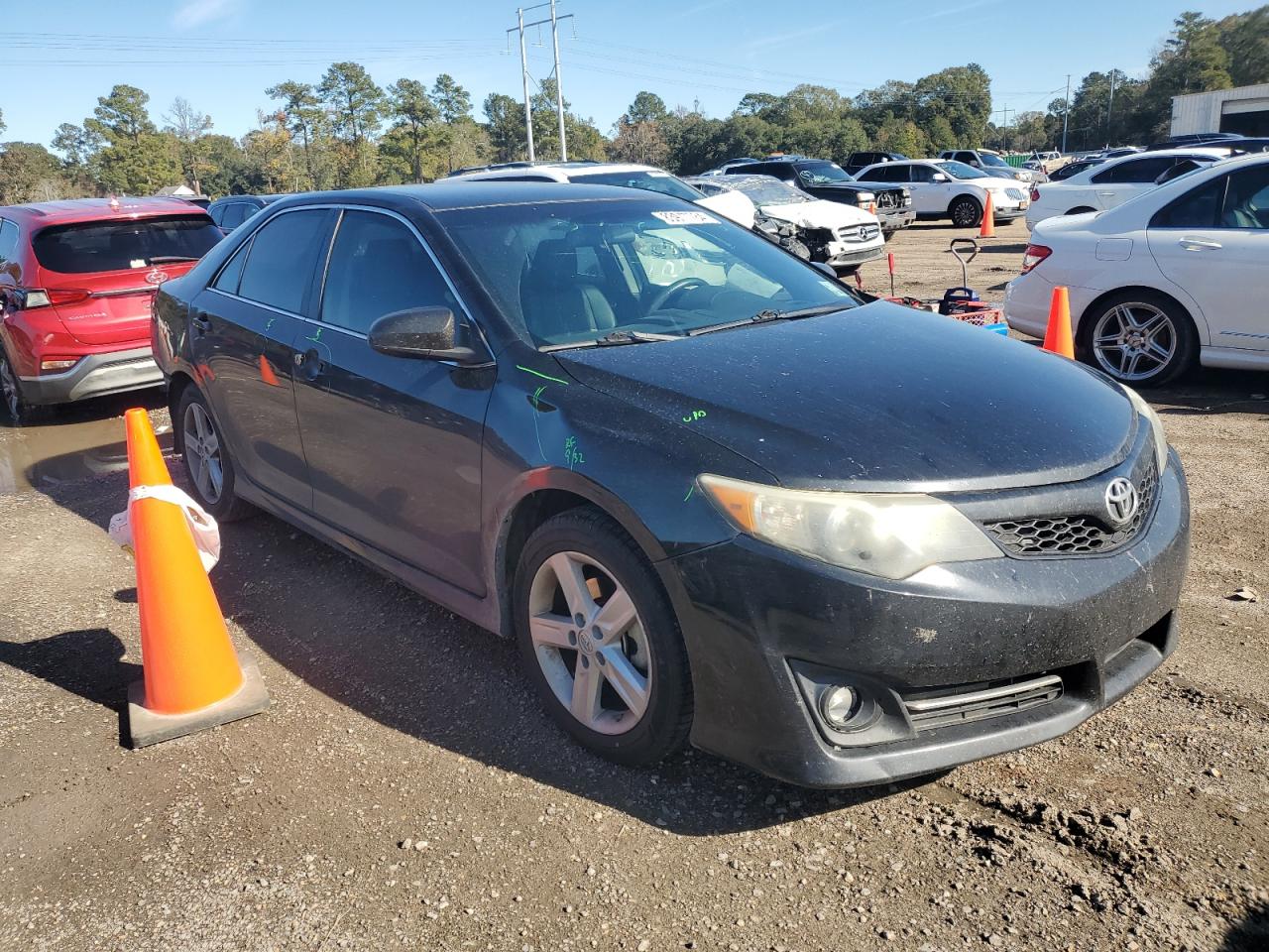 VIN 4T1BF1FK1DU295125 2013 TOYOTA CAMRY no.4