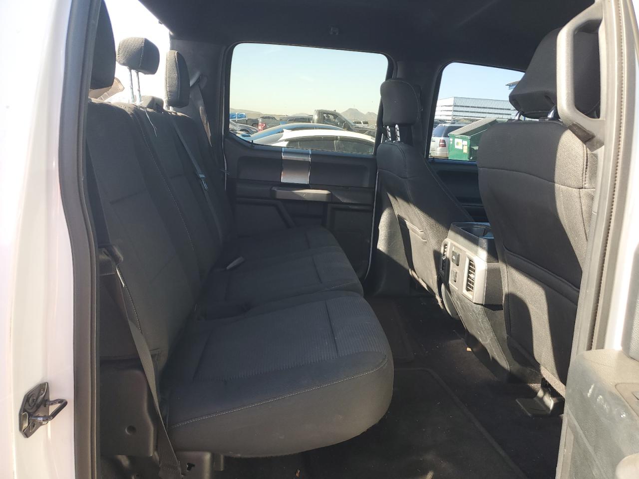 2015 Ford F-150 - Image 10