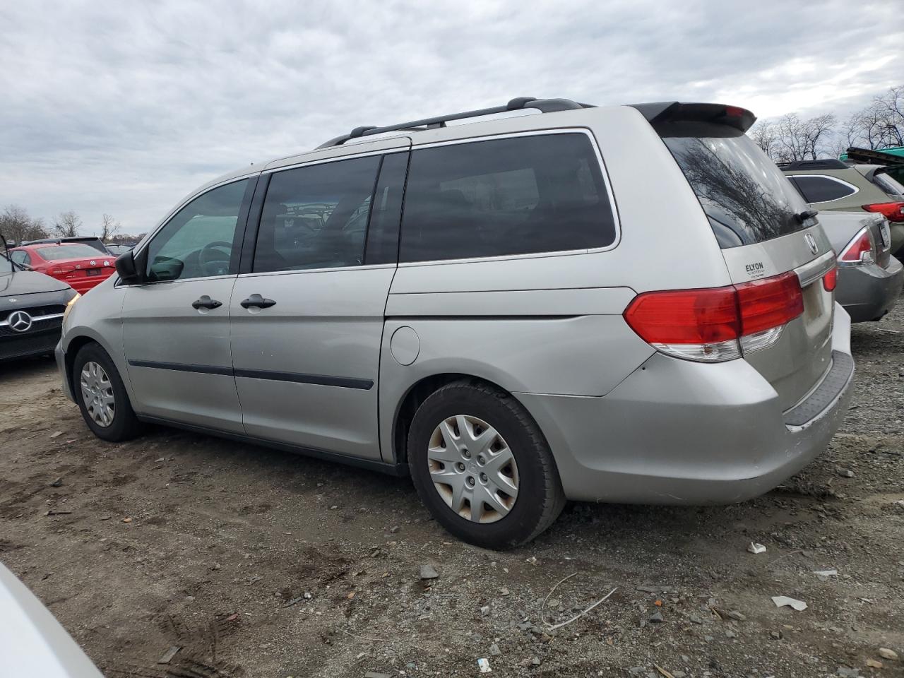 2008 Honda Odyssey - Image 2