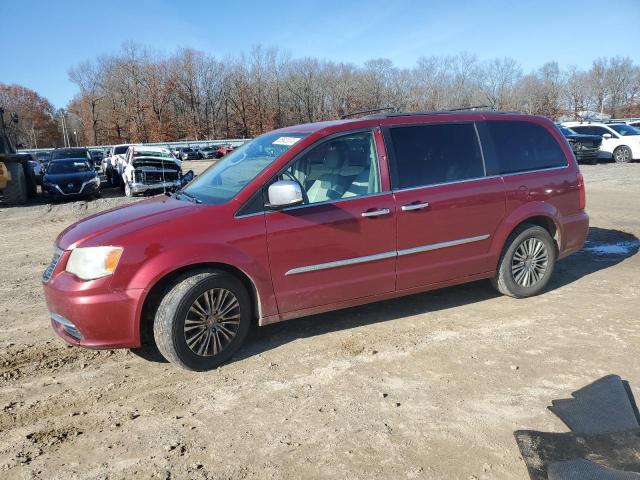 2013 Chrysler Town & Country Touring L