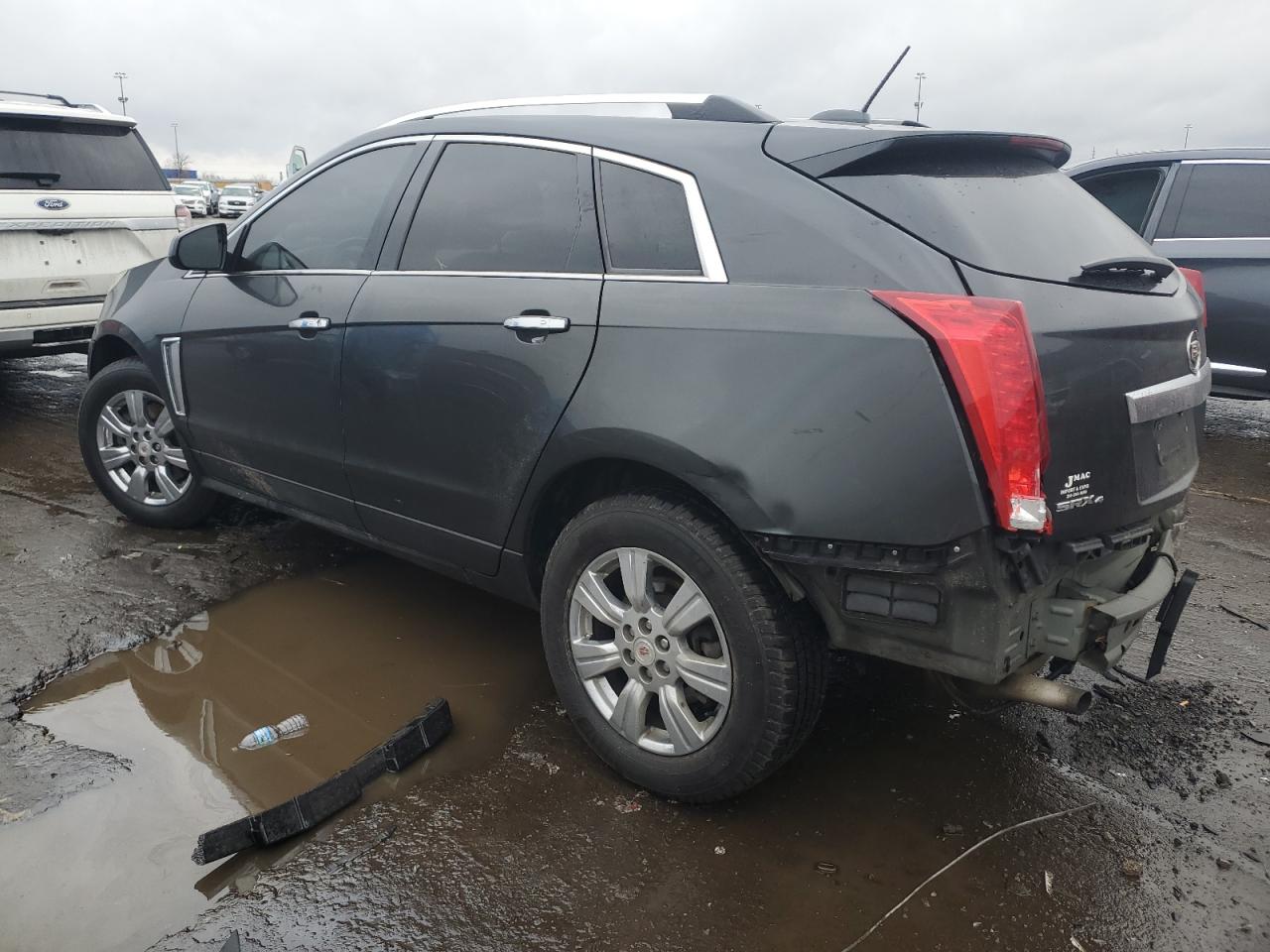 2015 Cadillac SRX - Image 2