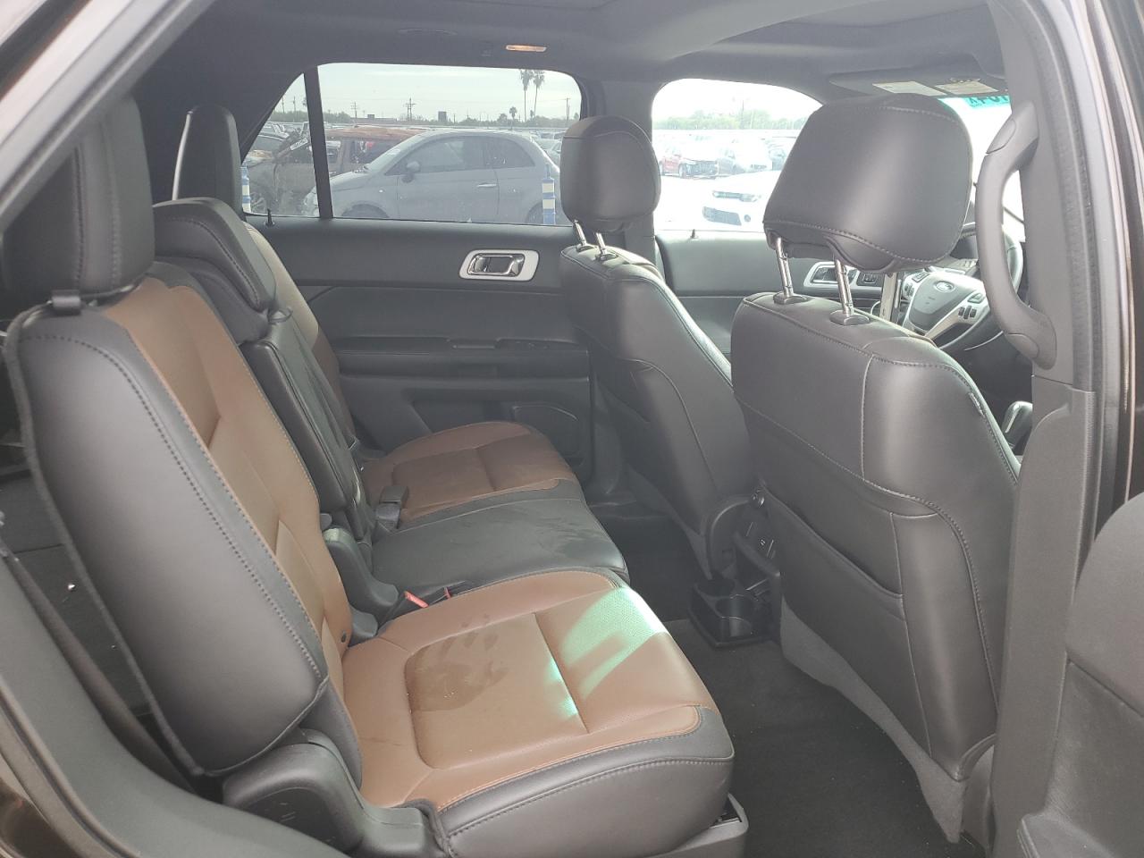 2013 Ford Explorer - Image 11