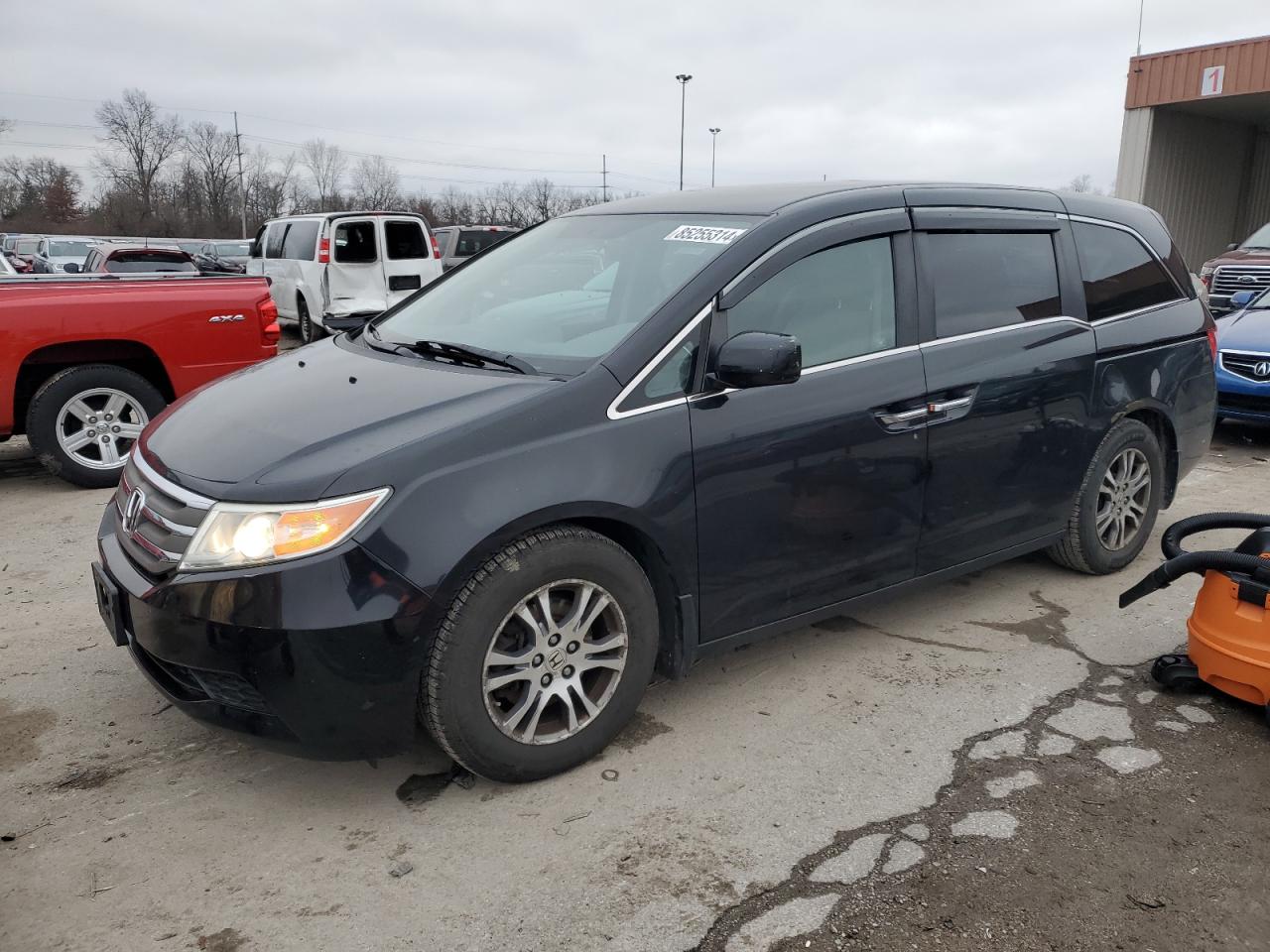 2012 Honda Odyssey Ex for Sale in Fort Wayne, IN - Rear End