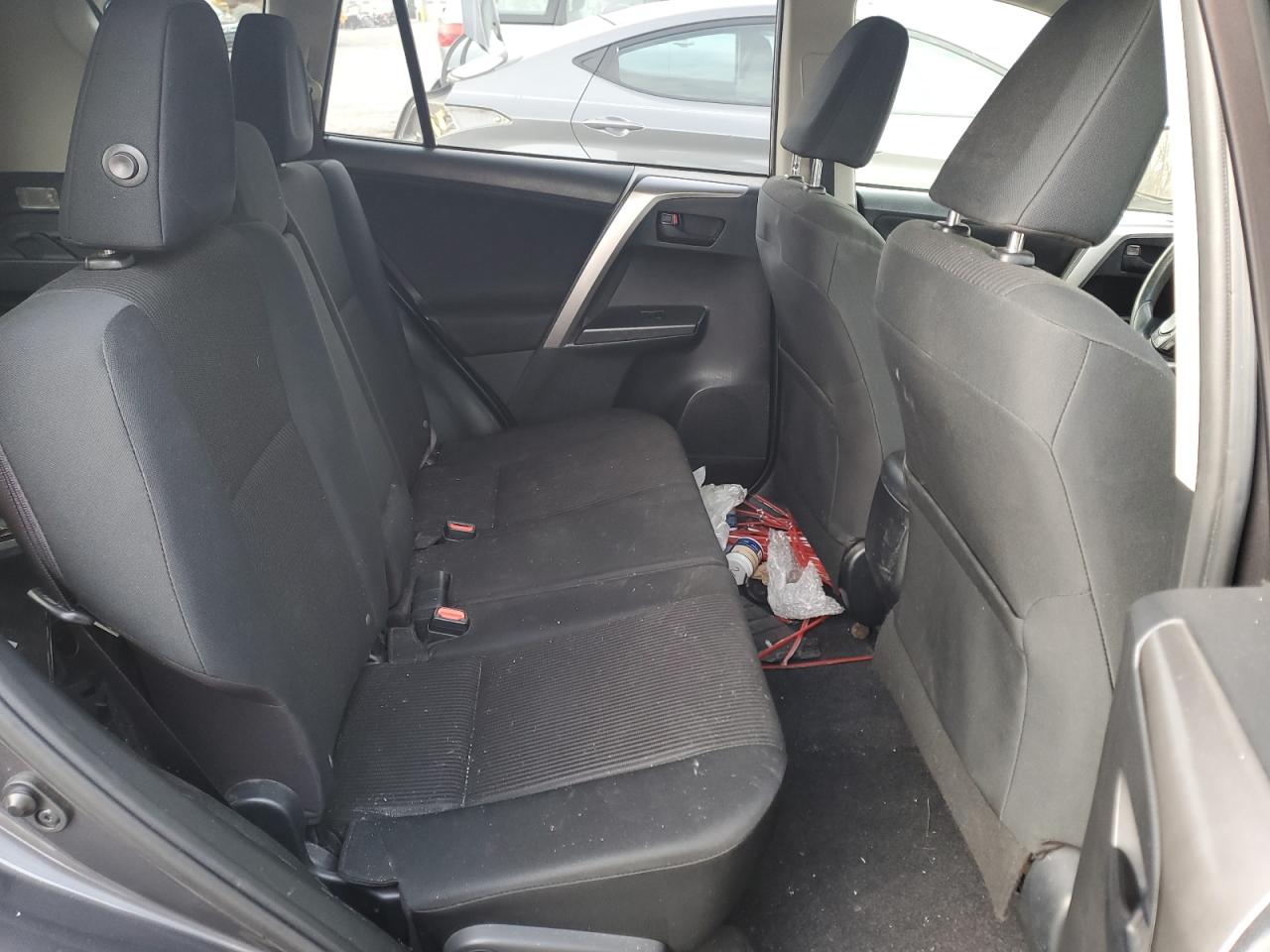 2018 Toyota RAV 4 - Image 11