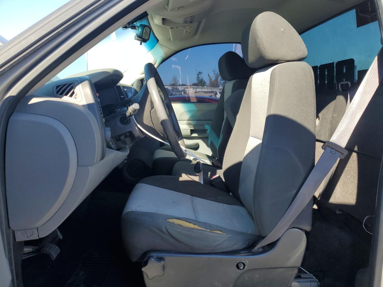 2009 Chevrolet Silverado - Image 7