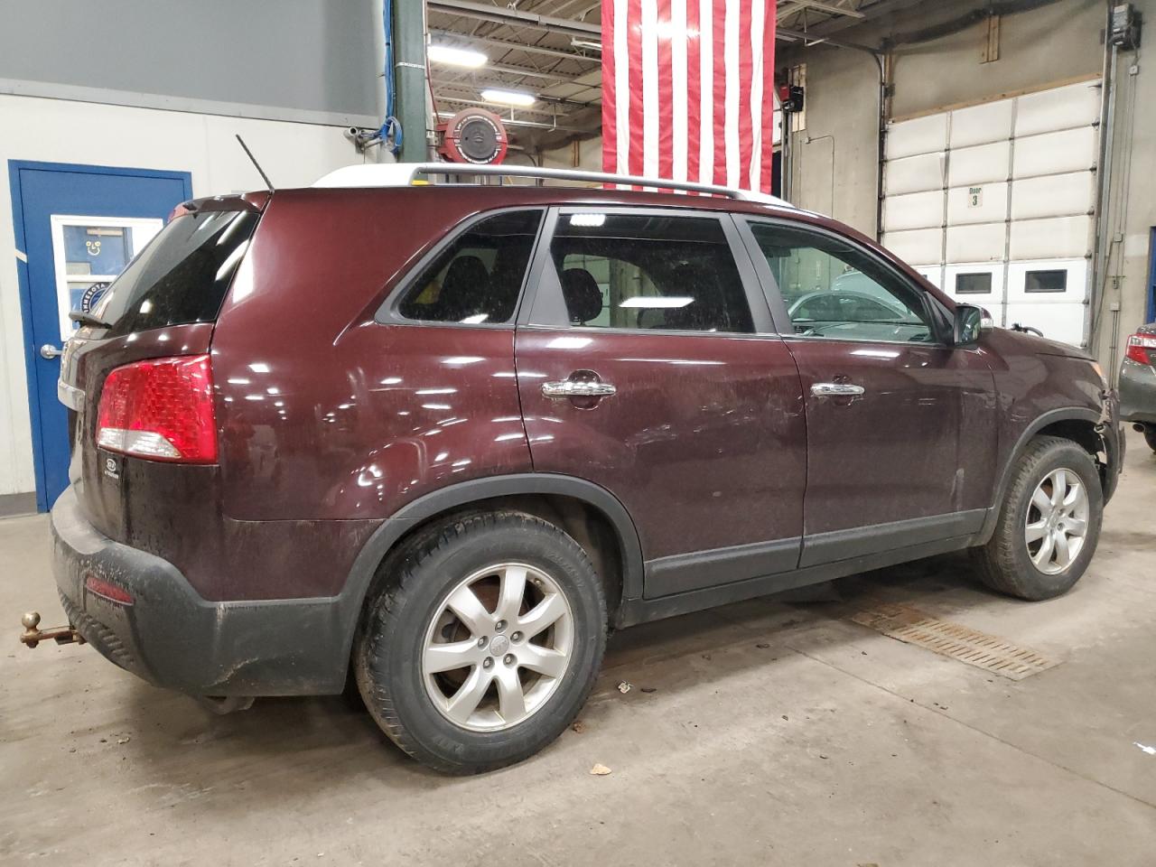 VIN 5XYKT3A64DG316313 2013 KIA SORENTO no.3