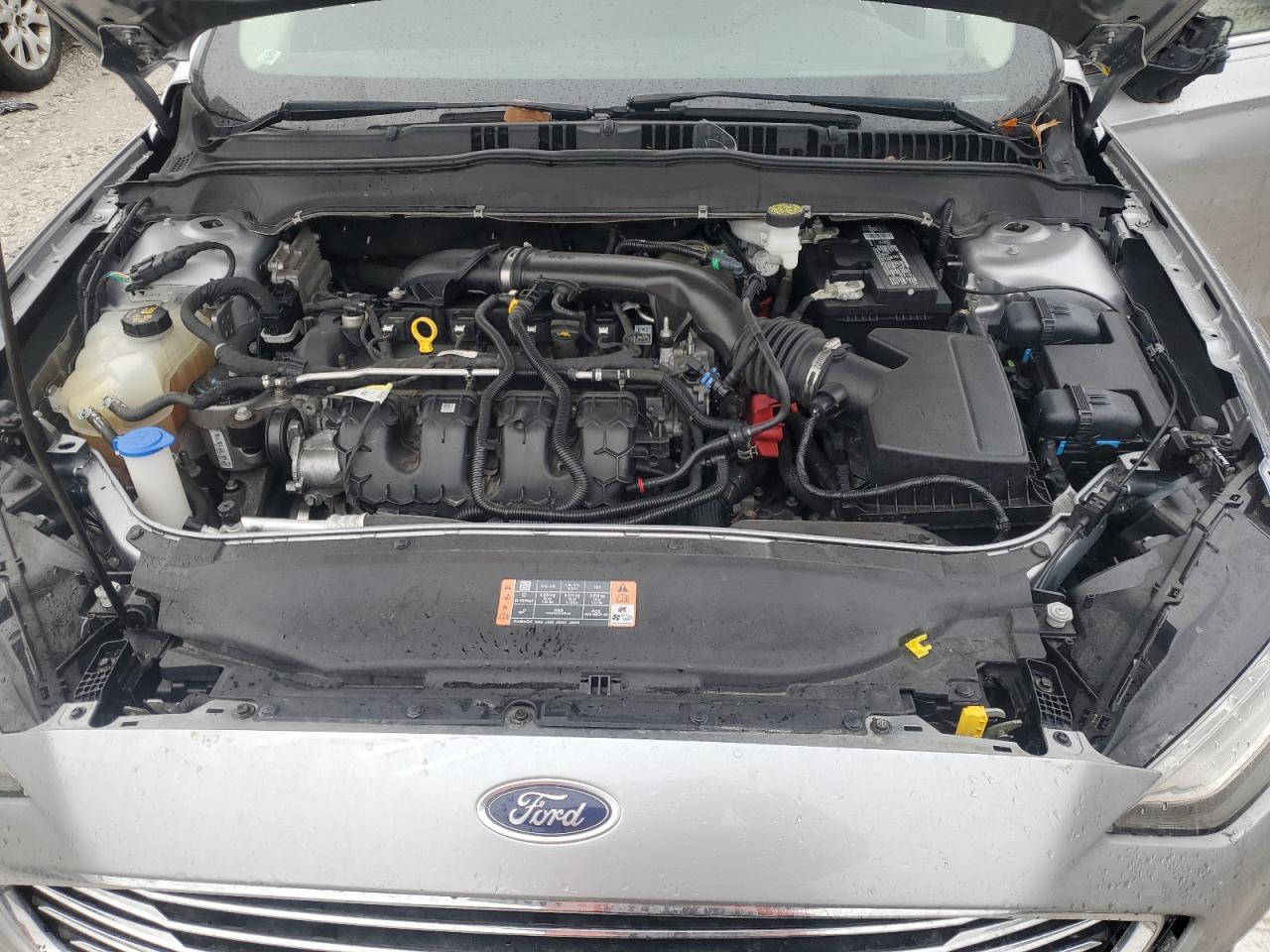 2020 Ford Fusion - Image 11