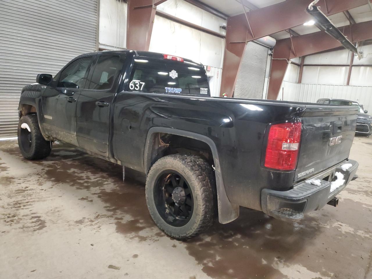 2016 GMC Sierra - Image 2