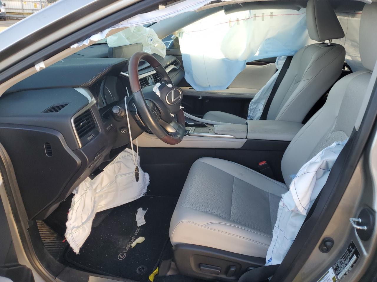 2020 Lexus RX - Image 7