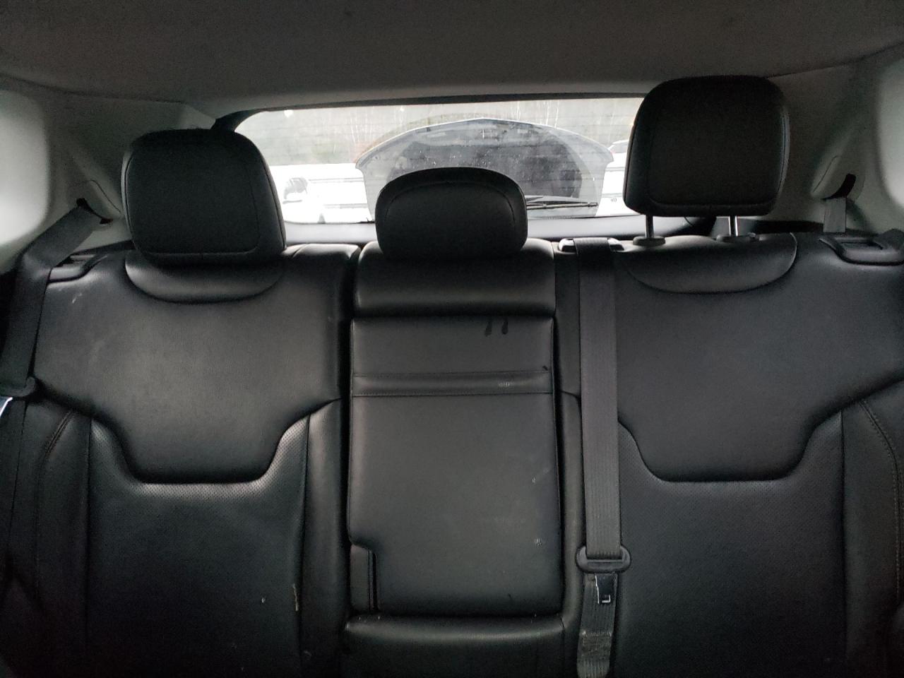 2018 Jeep Compass - Image 10