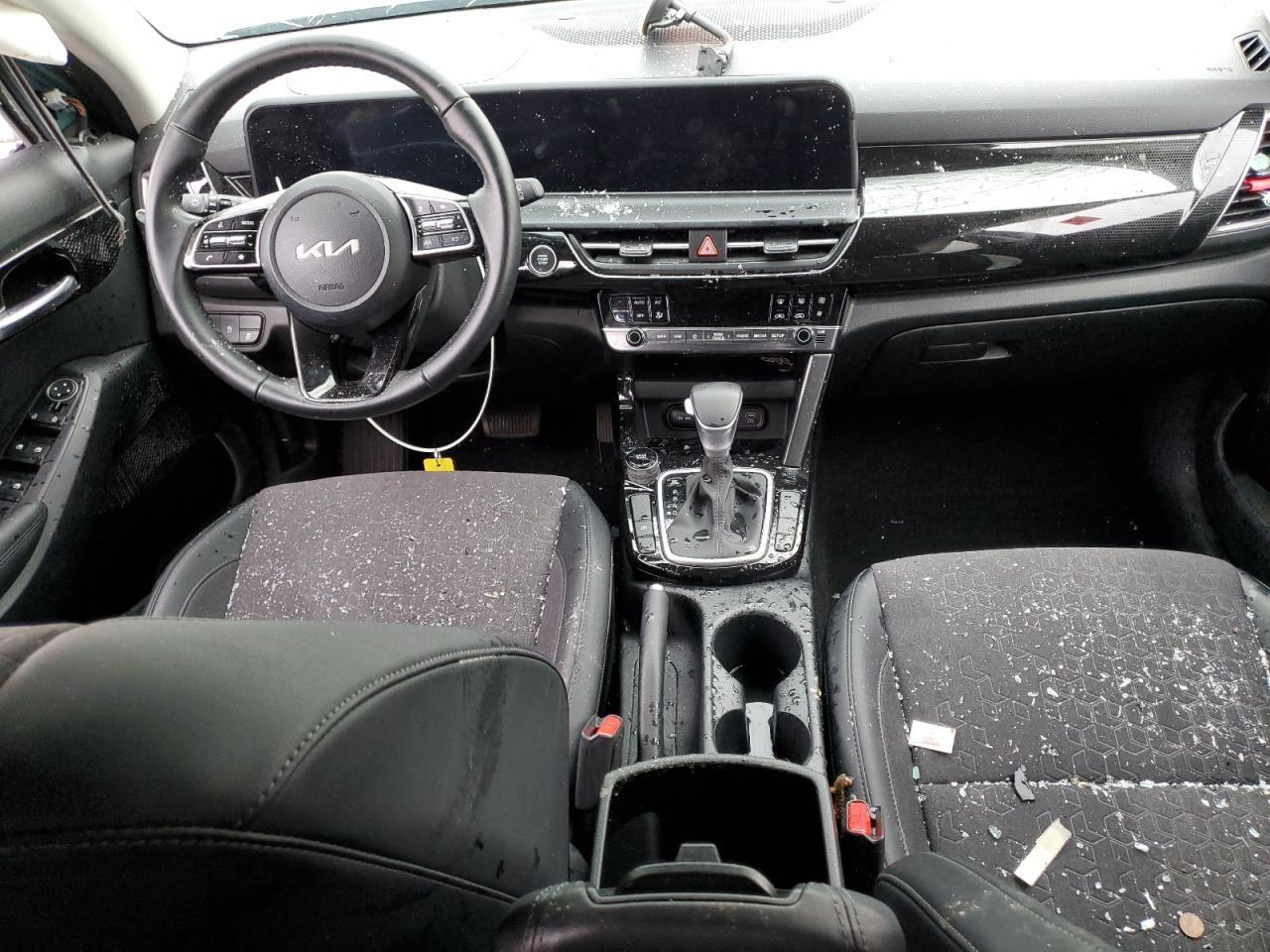 2024 Kia Seltos - Image 8