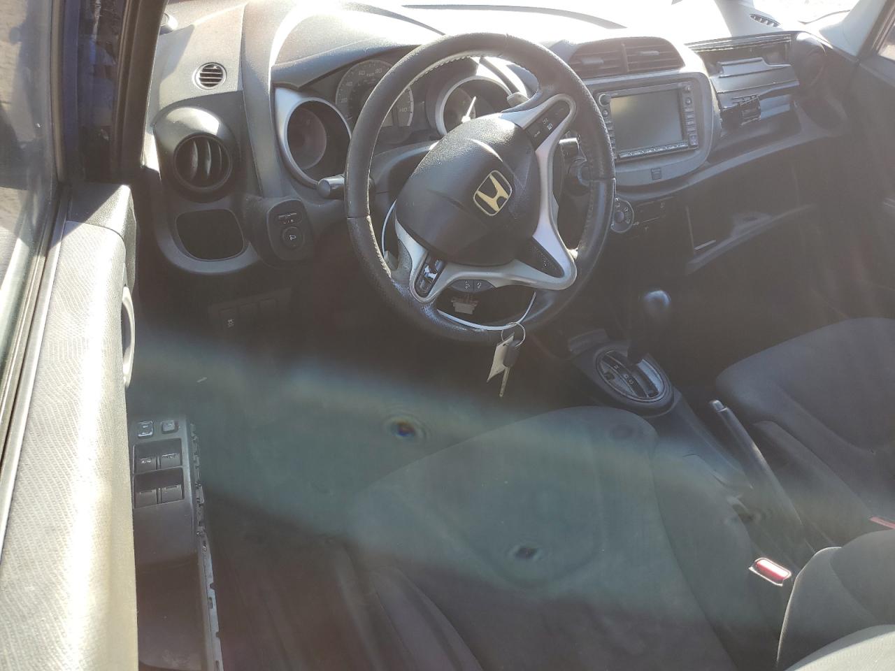 2009 Honda Fit - Image 8