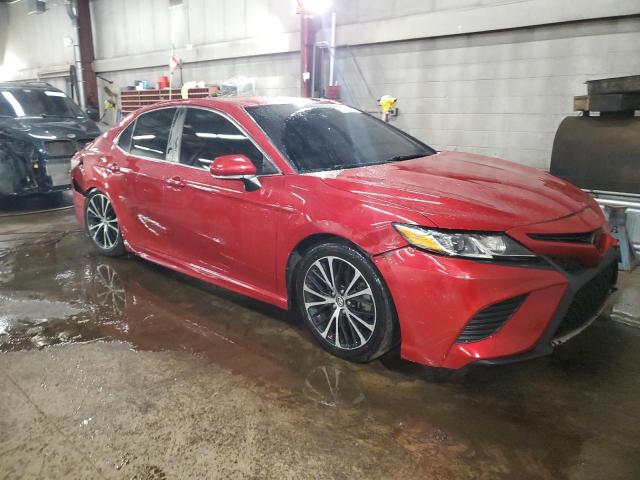  TOYOTA CAMRY 2019 Czerwony