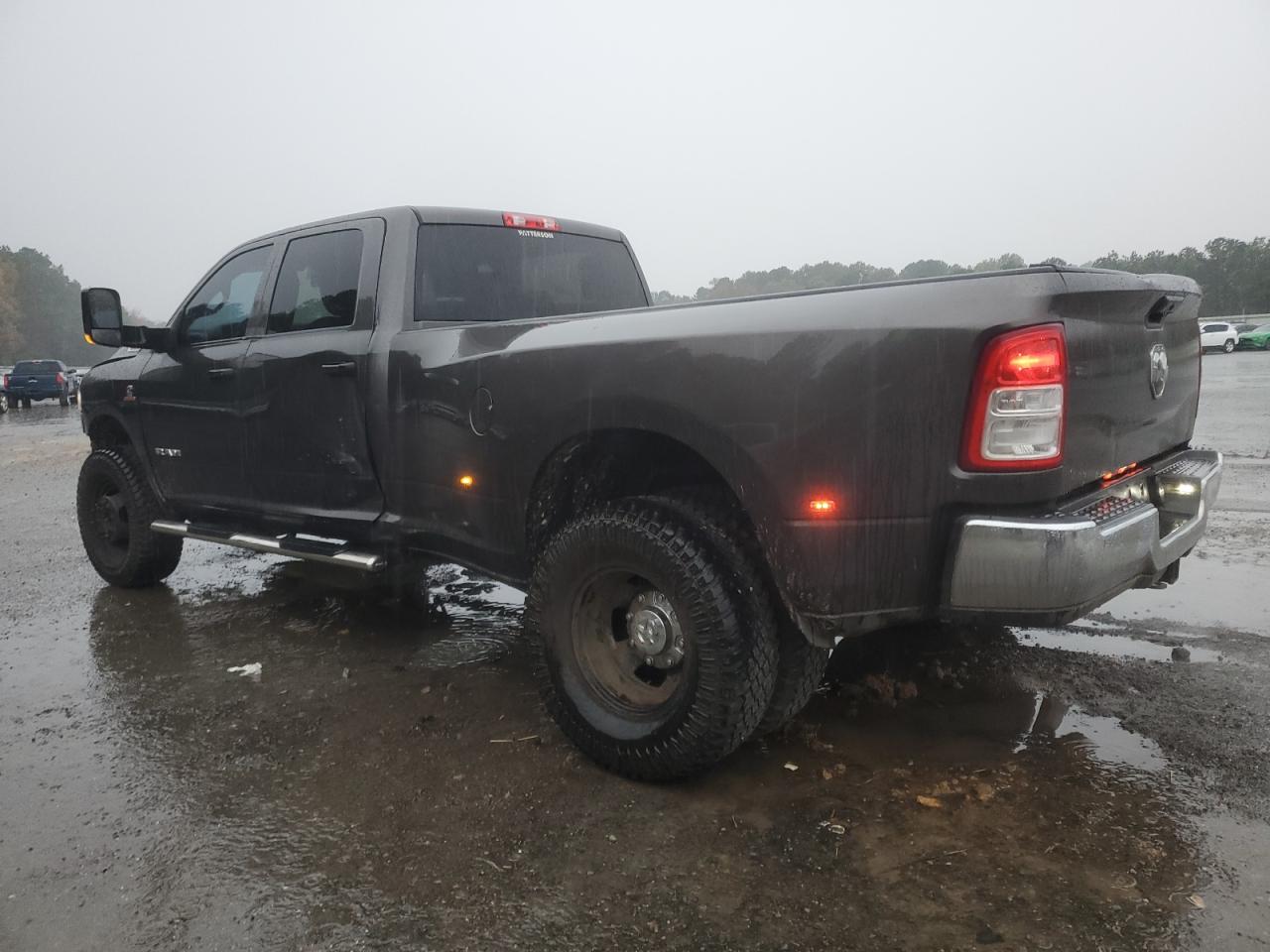 2020 RAM 3500 - Image 2