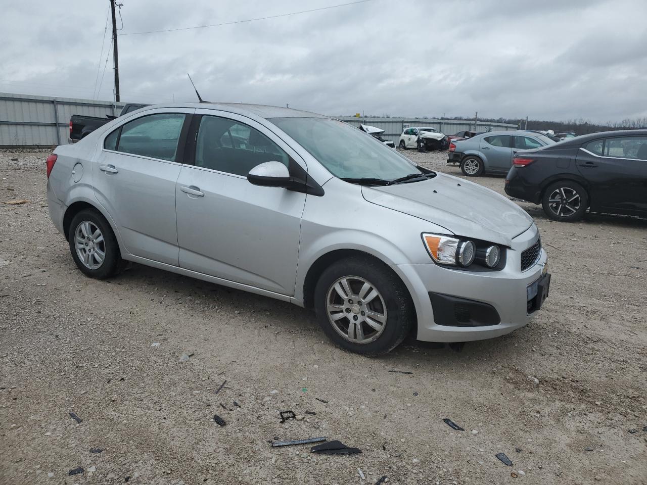 VIN 1G1JC5SH7E4242241 2014 CHEVROLET SONIC no.4